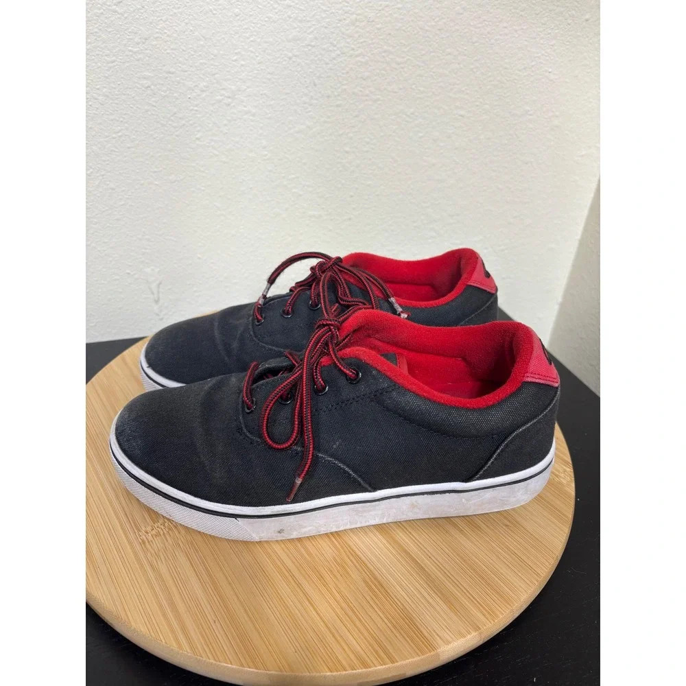Heelys Skate Shoes Kids Size‎ 6 Black Red Canvas Low Top Roller Sneakers